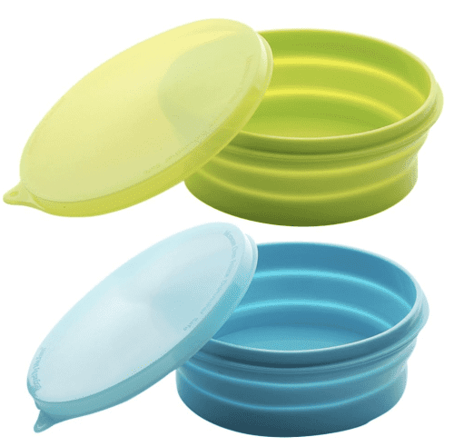 collapsable bowls with lids.